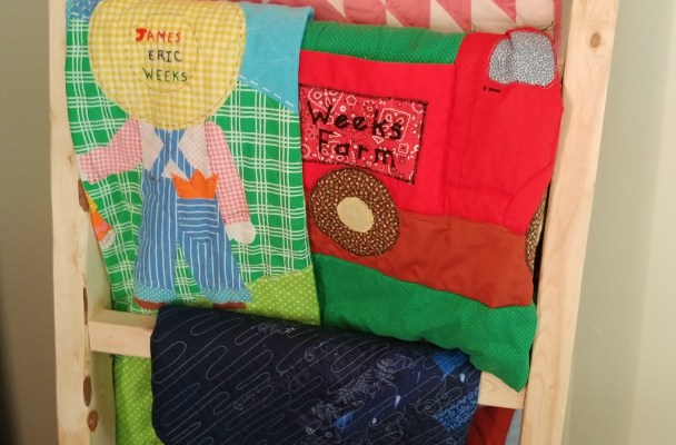 vintage quilts quilt ladder